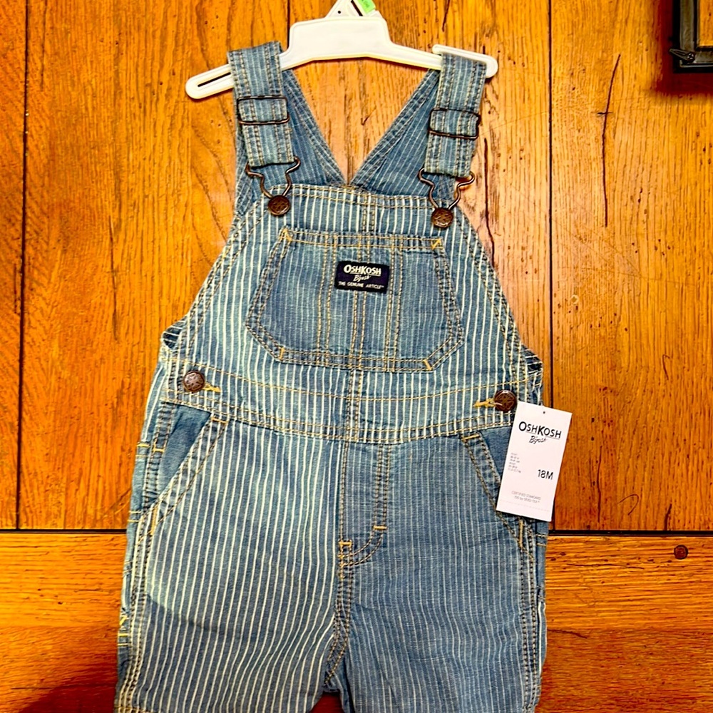 Oshkosh B'gosh NWT 18m overall shorts